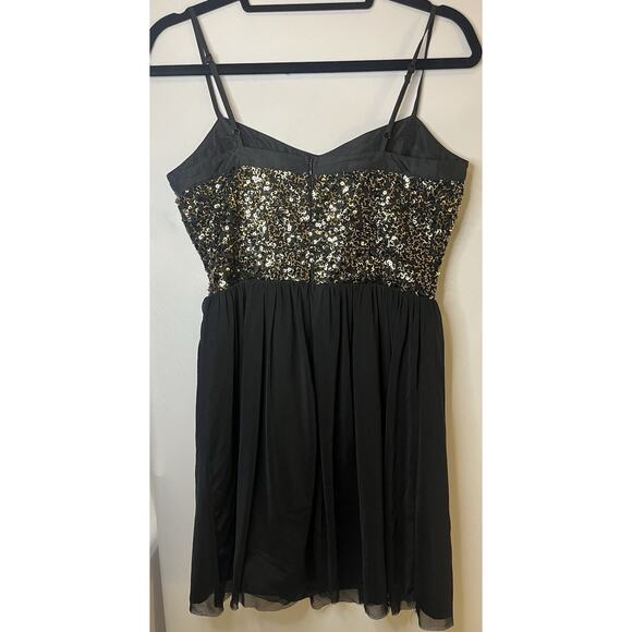 Jack by BB Dakota Carrian Women's Cocktail Dress Black With Gold Sequin Size 6 - Picture 9 of 9